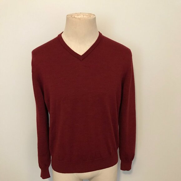Burberry London Men's Red/Burgundy V-neck Sweater Pure New Wool - Size Large